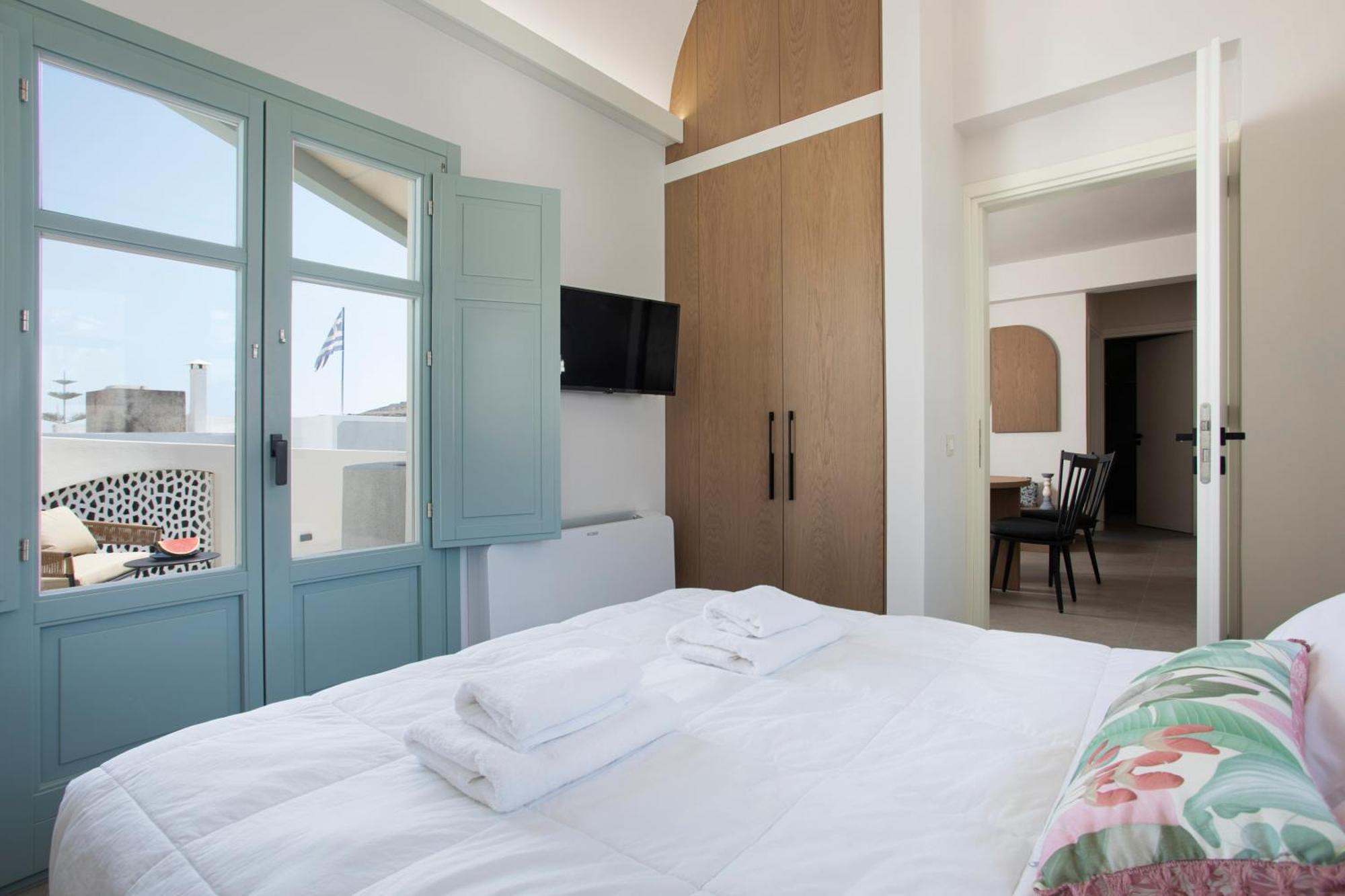 New Villa Katerina - 6 Villas & 6 Private Jacuzzi Emporio  Exterior photo